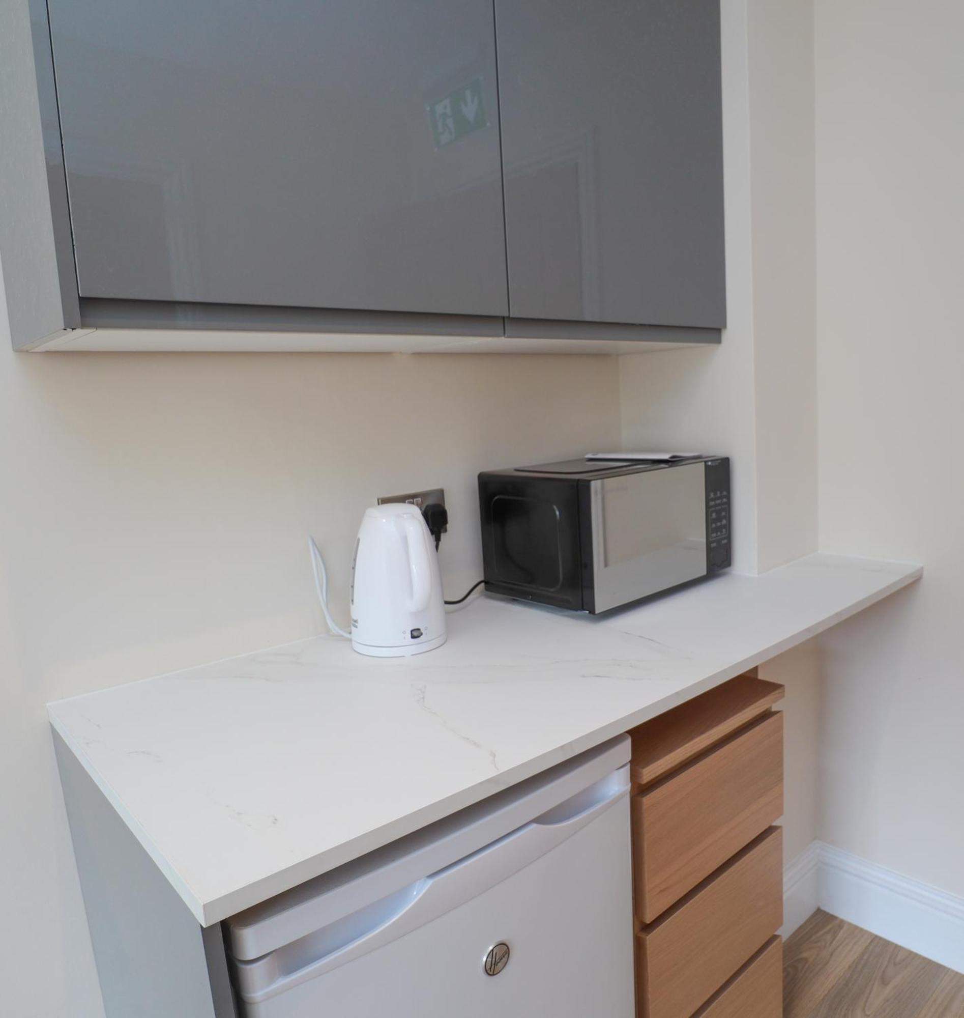 Aqua Nest Eastbourne - En-Suite, Free Parking, Kitchen Εξωτερικό φωτογραφία